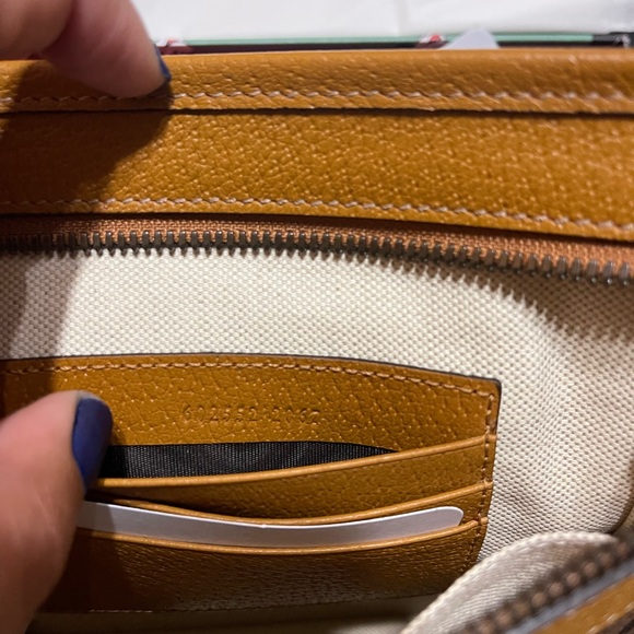 GUCCI 
Disney X Pouch - Picture 6 of 6